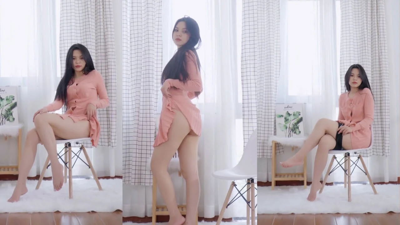 gái cởi đồ — ảnh 25