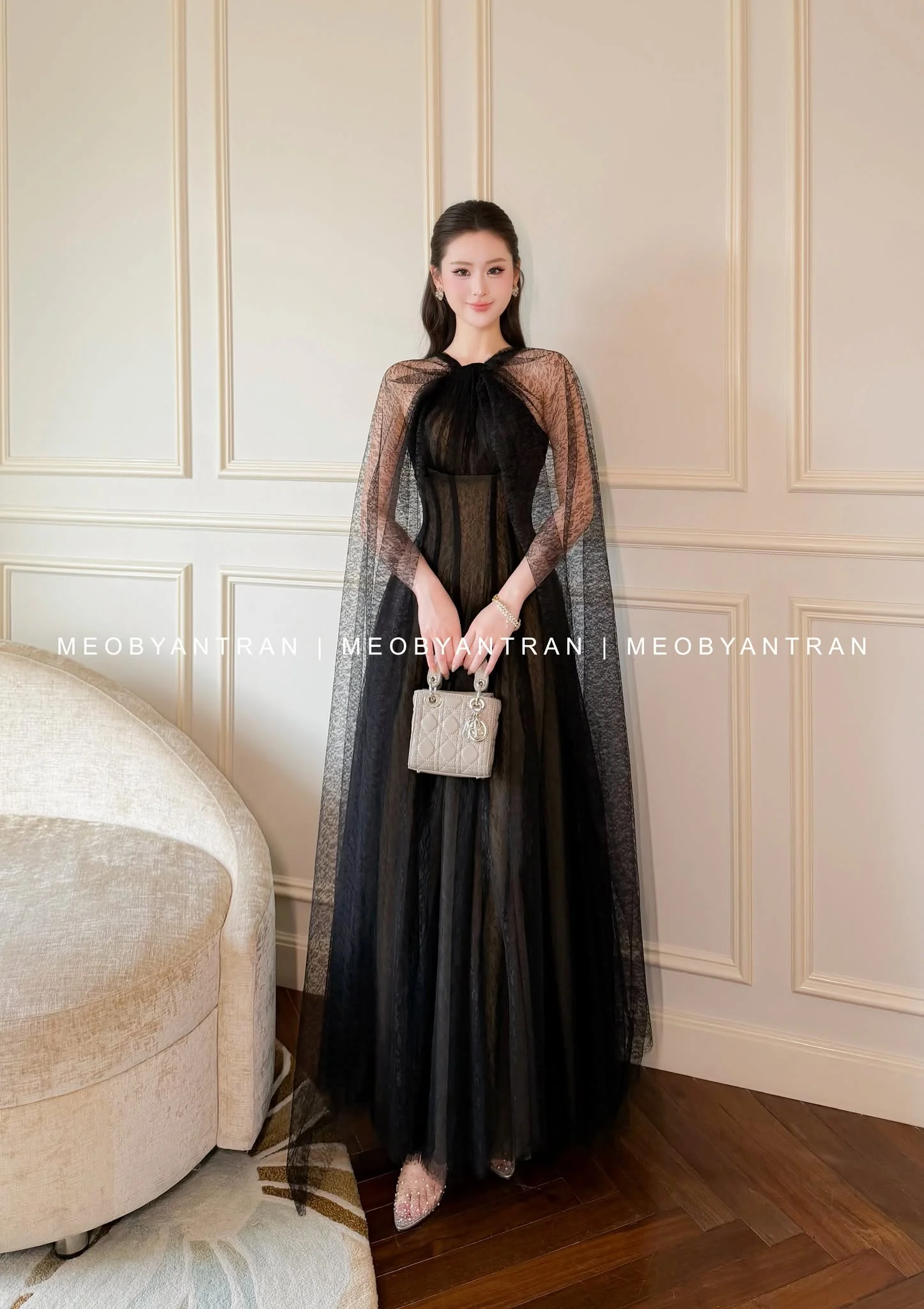Hình 11 trong bộ mẫu đầm đẹp