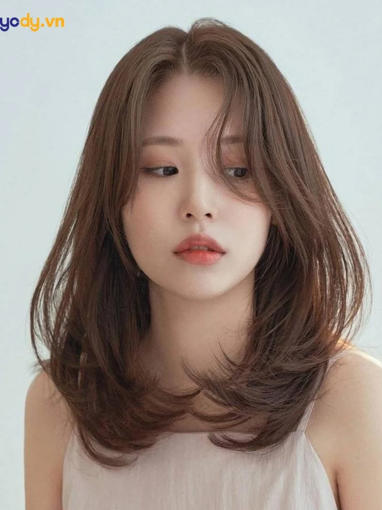 Kieu toc ngan uon cup nhe nhang