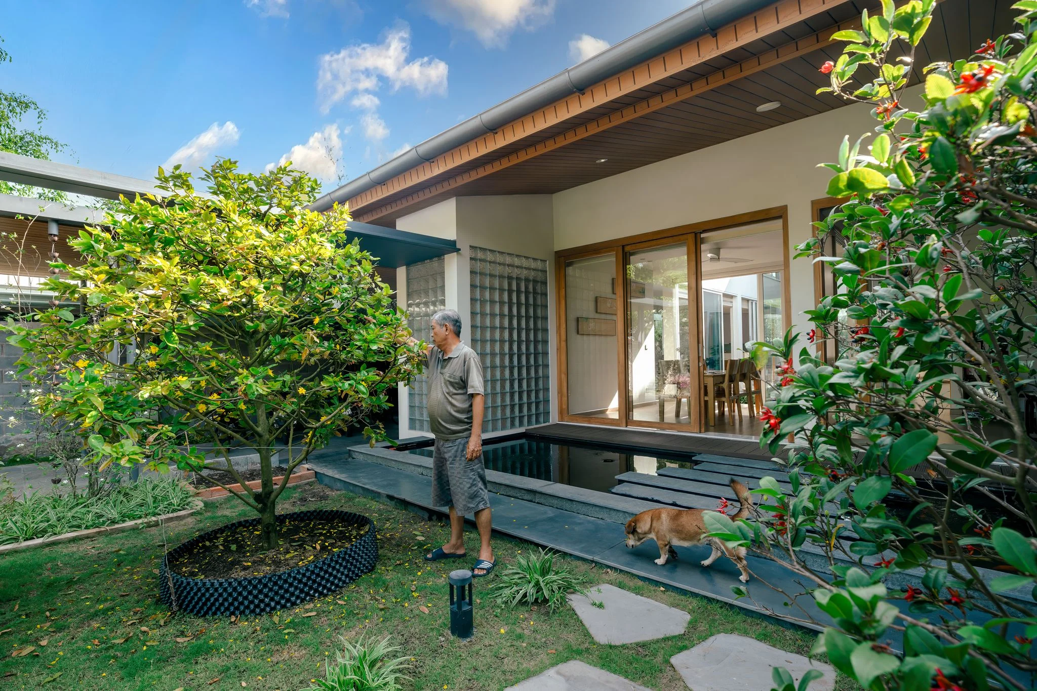 Mẫu nhà vườn đẹp, đơn giản và hợp xu thế - Miraihouse