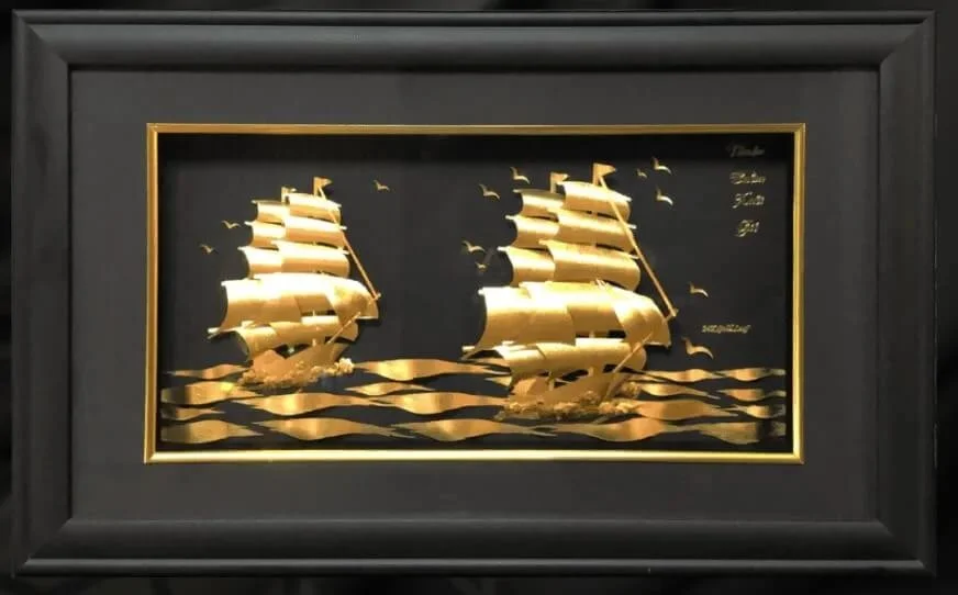 Tranh đôi thuyền mạ vàng 24k