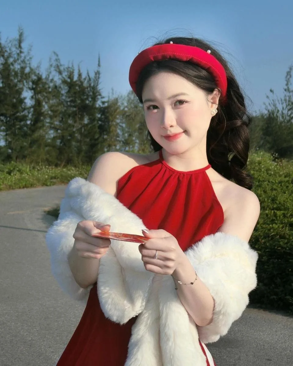 con gái cởi đồ - mẫu 85