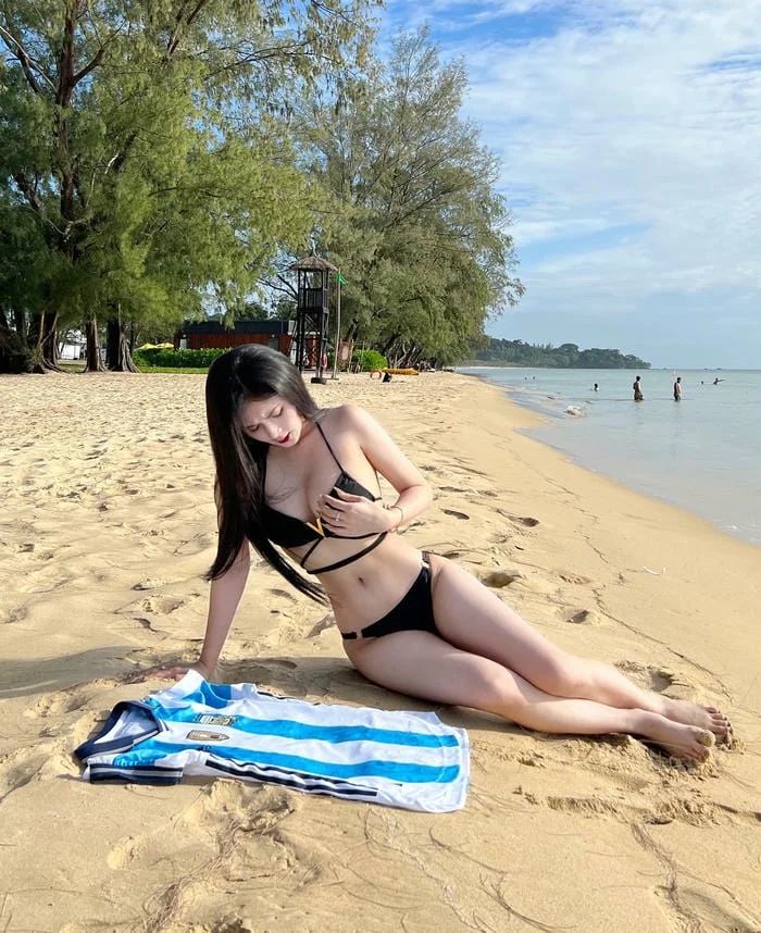 ảnh quỳnh alee bikini vòng 1 cực căng