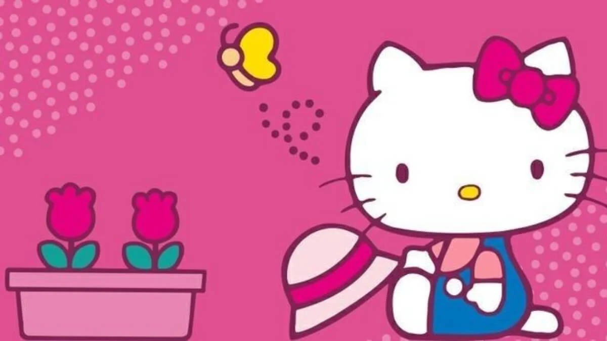 Hello Kitty cute bên chậu hoa tulip