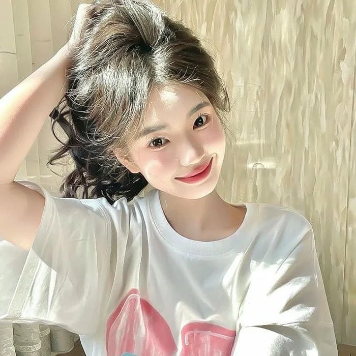 Ảnh gái xinh cute mỉm cười rạng rỡ